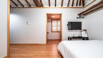 Gyeongju Nenugnam20 Hanok Pension