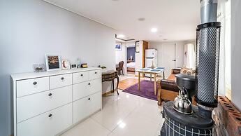 Gyeongju Nenugnam20 Hanok Pension