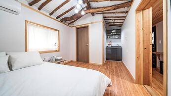 Gyeongju Nenugnam20 Hanok Pension