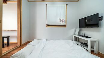 Gyeongju Nenugnam20 Hanok Pension