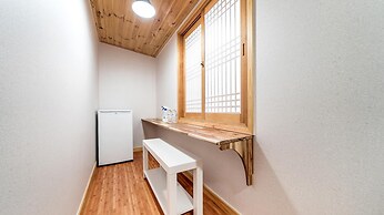 Gyeongju Nenugnam20 Hanok Pension