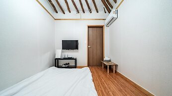 Gyeongju Nenugnam20 Hanok Pension