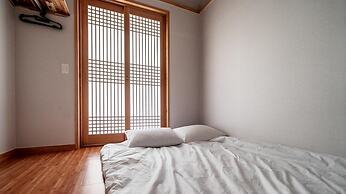 Gyeongju Nenugnam20 Hanok Pension