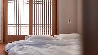 Gyeongju Nenugnam20 Hanok Pension