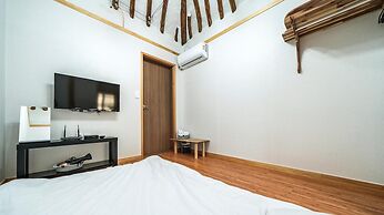 Gyeongju Nenugnam20 Hanok Pension