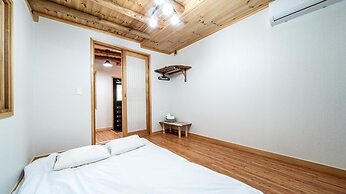 Gyeongju Nenugnam20 Hanok Pension