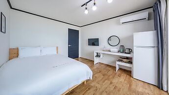 Yangyang Verit Pension