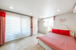 Gapyeong Bom Kids Gajok Spa Pension