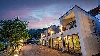 Gapyeong Bom Kids Gajok Spa Pension