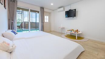 Gapyeong Bom Kids Gajok Spa Pension