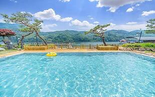 Gapyeong Garamseulki Pension