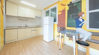 Tongyoung Blue House Spa Pension