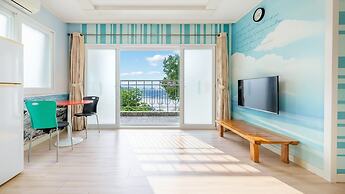 Tongyoung Blue House Spa Pension