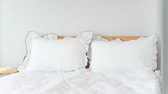 Tongyoung Blue House Spa Pension