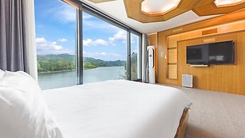 Gapyeong Rondavill Pension