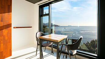 Geoje Big Sol Pension