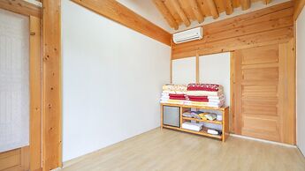 Gyeongju Wadamjung Hanok Pension