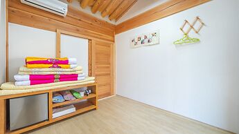 Gyeongju Wadamjung Hanok Pension