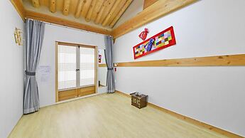 Gyeongju Wadamjung Hanok Pension