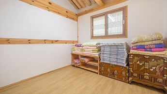 Gyeongju Wadamjung Hanok Pension