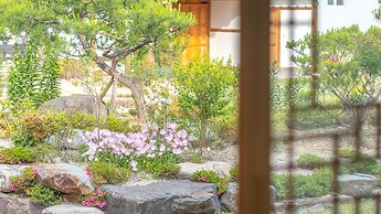 Gyeongju Wadamjung Hanok Pension