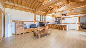 Gyeongju Wadamjung Hanok Pension