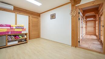 Gyeongju Wadamjung Hanok Pension