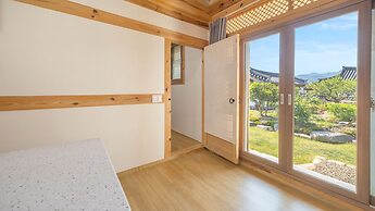 Gyeongju Wadamjung Hanok Pension