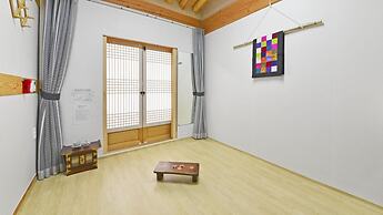 Gyeongju Wadamjung Hanok Pension