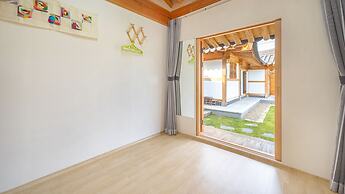 Gyeongju Wadamjung Hanok Pension