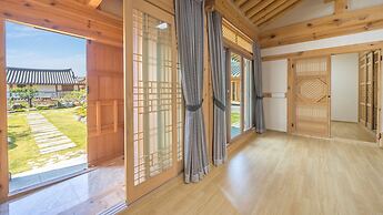 Gyeongju Wadamjung Hanok Pension