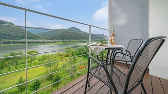 Gapyeong Rowa River View Pension
