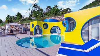 Namhae Pumda Pool Villa Pension