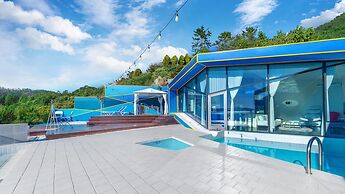 Namhae Pumda Pool Villa Pension