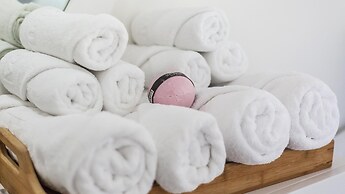 Namhae Pumda Pool Villa Pension