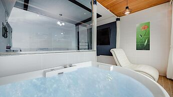 Gangneung The Ciel Spa Pension