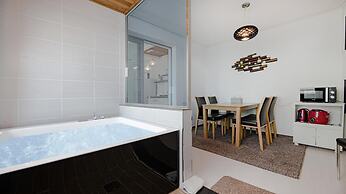 Gangneung The Ciel Spa Pension