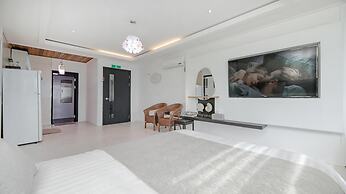 Gangneung The Ciel Spa Pension