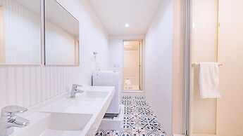 Hotel California Miyakojima Resort