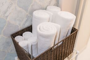 Hotel California Miyakojima Resort