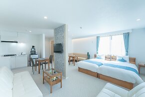 Hotel California Miyakojima Resort