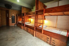 Canova Hostel & Pizza