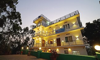 Treebo Wanderlust Residency With Mountain View