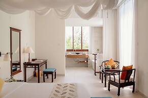 Pax Ana Doc Let Resort & Spa