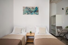 Albatross Apartments by Konnect, Ipsos