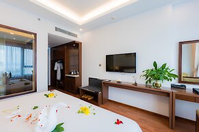 Ha Long New Century Hotel