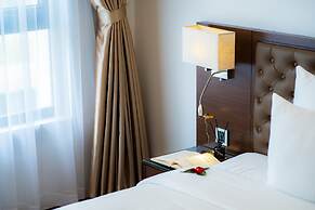 Ha Long New Century Hotel