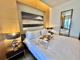 Luxury 1 bedroom at Fashion Avenue Dubai Mall Residences