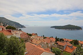 Hedera Estate, Hedera A32