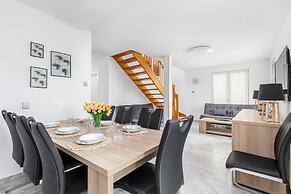 Penthouse Baltic Park 16/331 by Renters